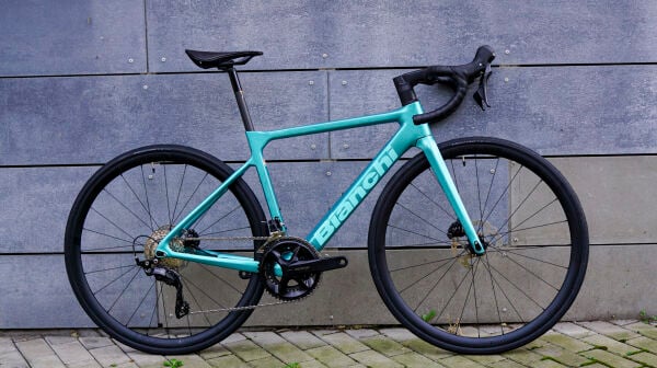 Bianchi Sprint Shimano 105 24 Vites Karbon Yol Yarış Bisikleti  53cm