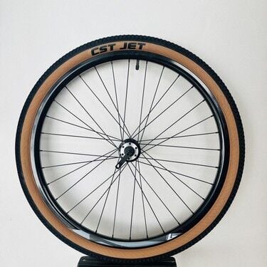 CST JET 27X2.10 AMBER YANAK DAĞ BİSİKLETİ LASTİĞİ
